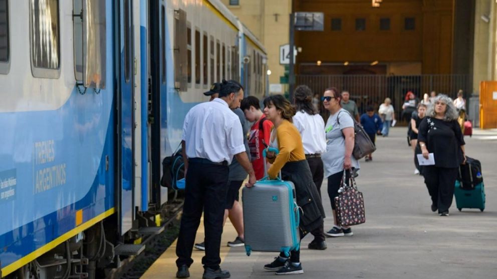 Cómo conseguir tus pasajes de tren para ir a Mar del Plata y más localidades