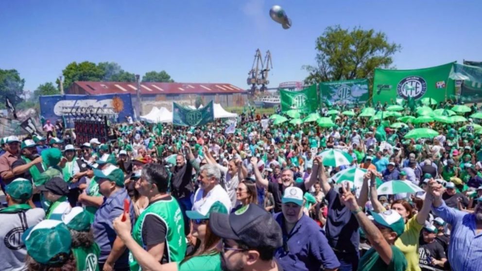 Declararán al Presidente "persona no grata" por "sus políticas de ajuste"