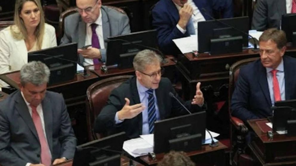 La UCR difundió la lista de cambios este jueves al mediodía