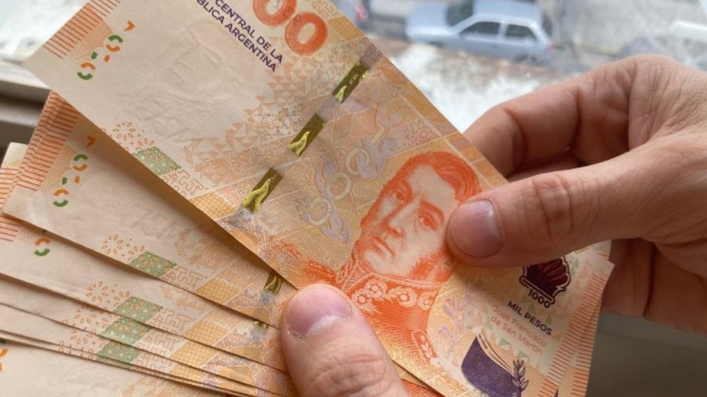 La tasa de inter�s baj� dos veces en el mes de abril