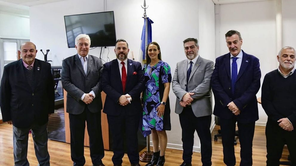 Reunión de la FAC con INAES