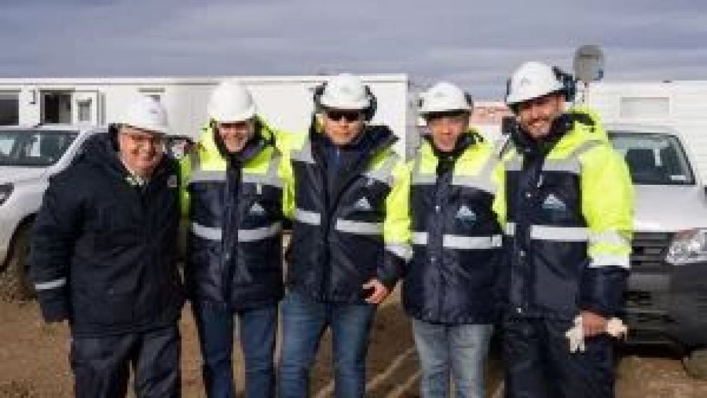 El ministro de Energía e Hidrocarburos de Santa Cruz, Jaime Álvarez, habló del desarrollo productivo, la mano de obra y las posibilidades financieras y económicas a raíz de la exploración de Palermo Aike por parte de YPF y CGC. Fue luego de que este mart