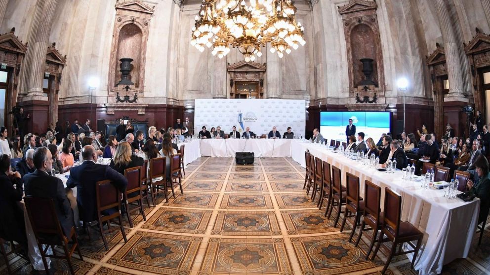 Villaruel tomará el mando en el Senado y tiembla el Pacto de Mayo