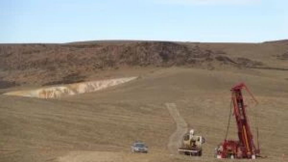 El Régimen de Incentivo para Grandes Inversiones está bajo la lupa de los senadores, pero también de múltiples actores sociales y empresariales. Las críticas de Máximo Kirchner, José María Carambia y Alicia Kirchner. El adelanto a la La Opinión Austral d