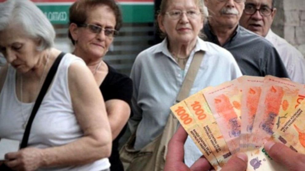 Vidal propuso que el aumento pendiente de enero sea abonado en 12 cuotas