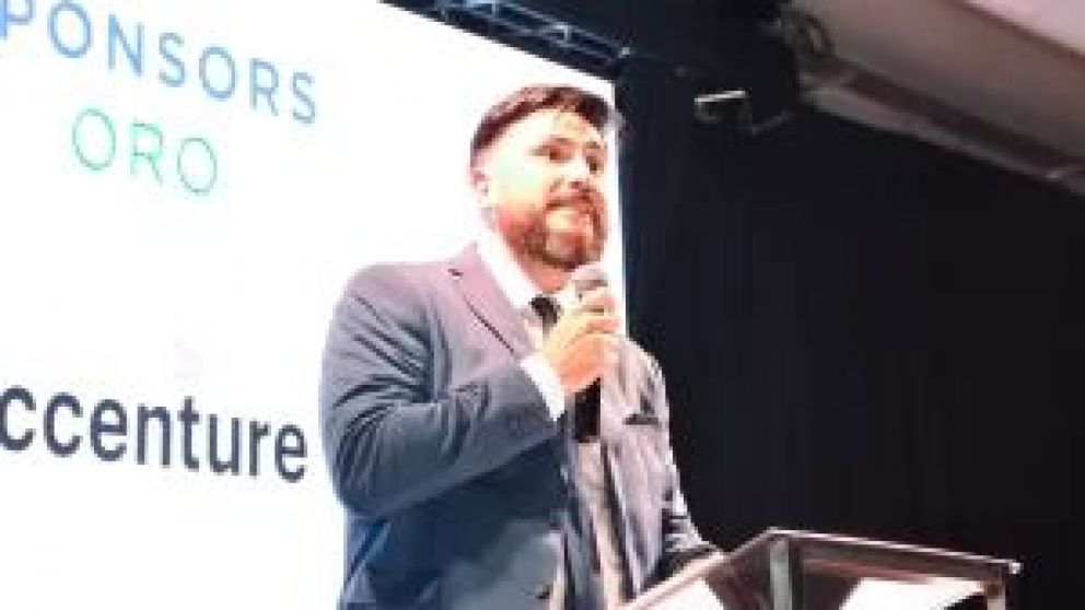 El presidente de la Cámara de Empresas Minera de Córdoba (CEMINCOR), ofició de anfitrión del evento de la CAEM por el Día de la Minería. Destacó la minería "diversa y estratégica" que se realiza en su provincia. COBERTURA ESPECIAL DEL GRUPO LA OPINIÓN AU