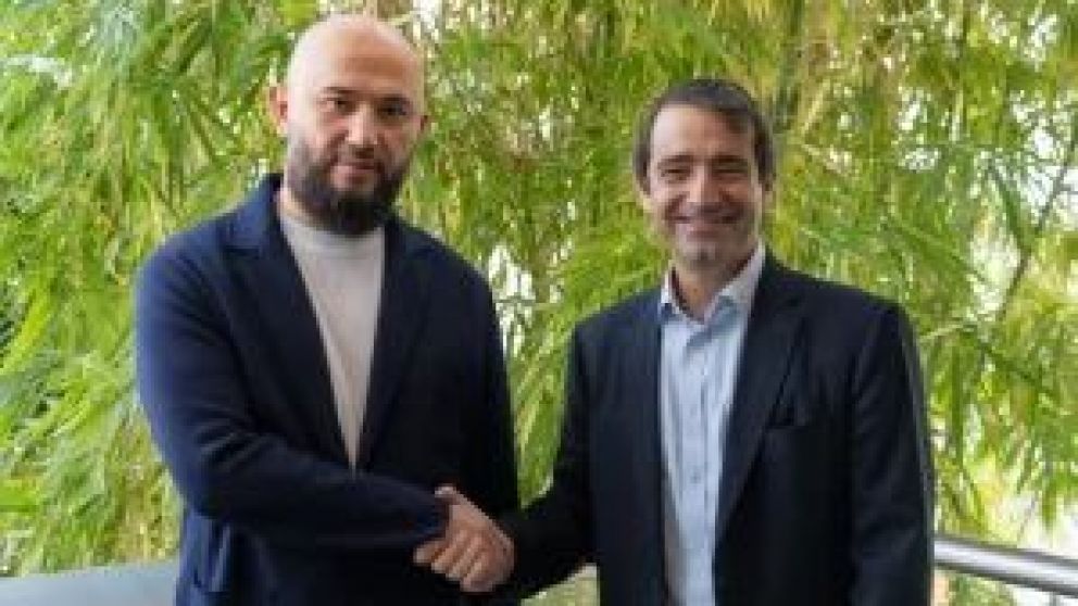 La Central Térmica Bajo del Toro, ubicada en Neuquén, tiene una capacidad instalada de 8 MW. La energía generada a partir de gas de flare se utiliza para minado de crypto in-situ, a cargo de GDA.