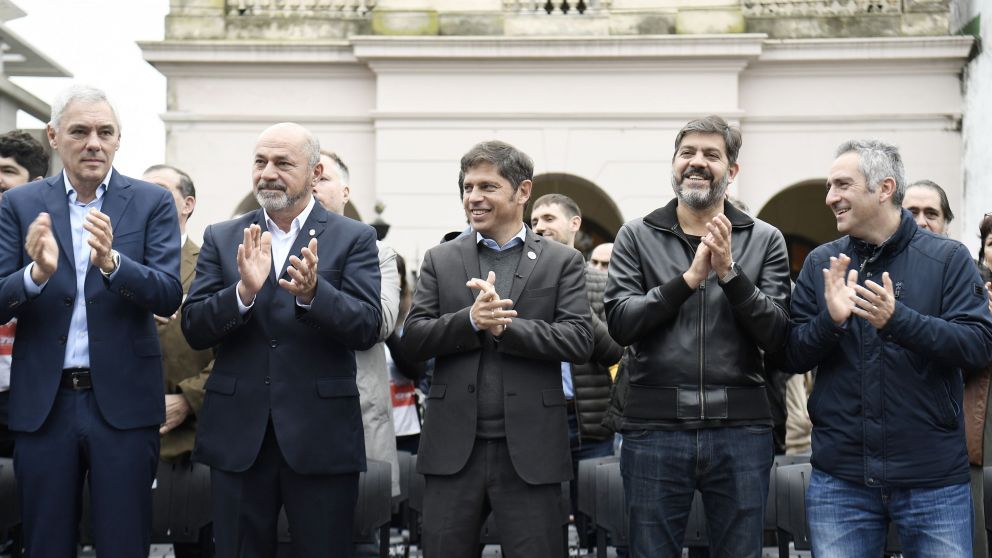 En Ensenada, Kicillof aseguró que "están en juego el futuro y la soberanía".
