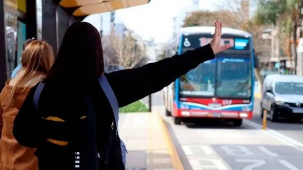Colectivos, trenes y subtes adhieren al paro de la CGT el 9 de mayo
