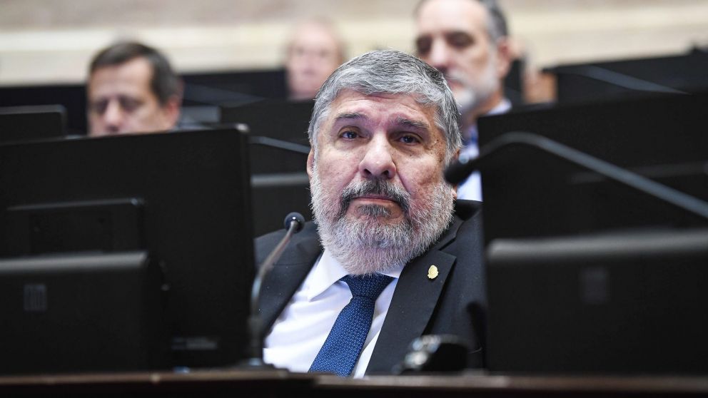José Mayans aseguró que "hay gente que negocia temas particulares" para apoyar proyectos en el Congreso