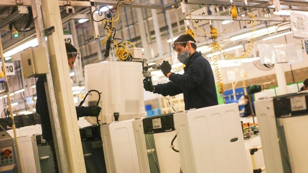 El Gobierno baja los aranceles a la importación