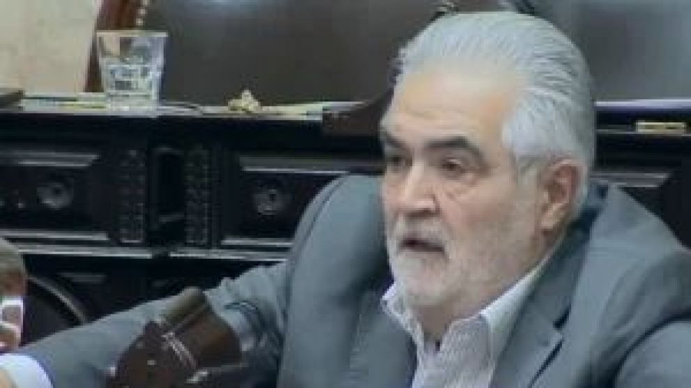 El diputado Sergio Acevedo (Por Santa Cruz), cuestionó varios puntos de las reformas que pretende hacerle el gobierno a las leyes laborales y anticipó que traerá mucho litigio judicial. También indicó -de manera categórica- que “estamos sancionando la po