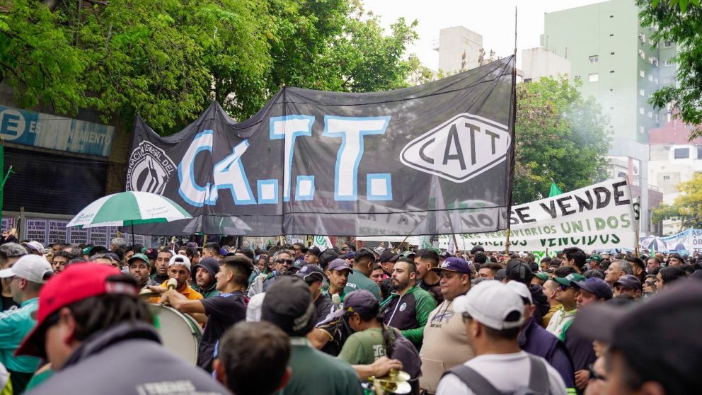 Sin afectación a colectivos, el lunes habrá paro de gremios de transporte