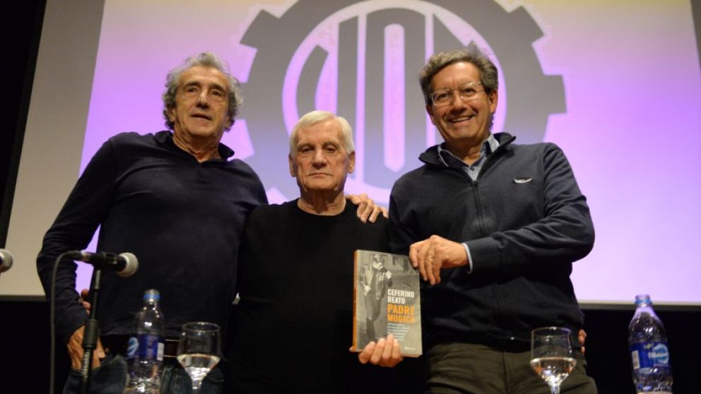 Ceferino Reato presentó su libro sobre el Padre Mugica, a cincuenta años de su asesinato