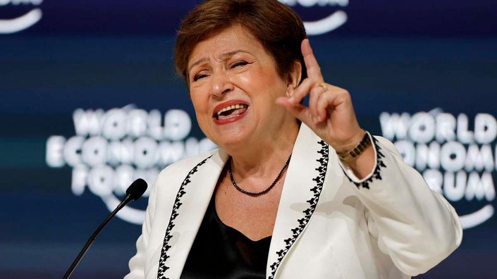 "Es el momento de reconocer que estamos juntos en este pequeño barco llamado mundo" dijo Georgieva