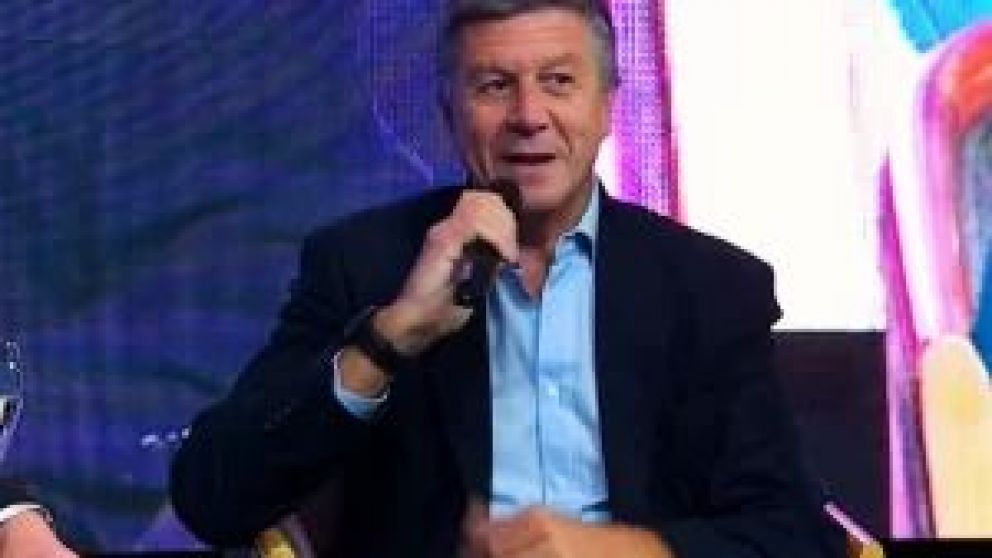 Así lo aseguró el vicegobernador de Chubut, Gustavo Menna, quien disertó en el Foro Transición Energética e Hidrógeno Verde en Comodoro Rivadavia en el panel titulado "Marco regulatorio para el despegue del hidrógeno verde".