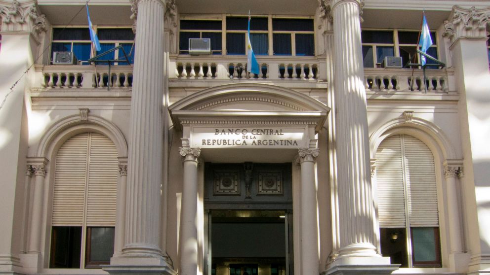 El BCRA está a USD144 millones de superar las compas récord de enero