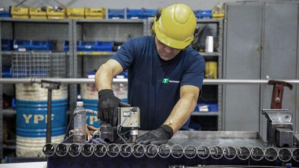 El nivel de actividad de la industria pyme cay� en diciembre 26,9%