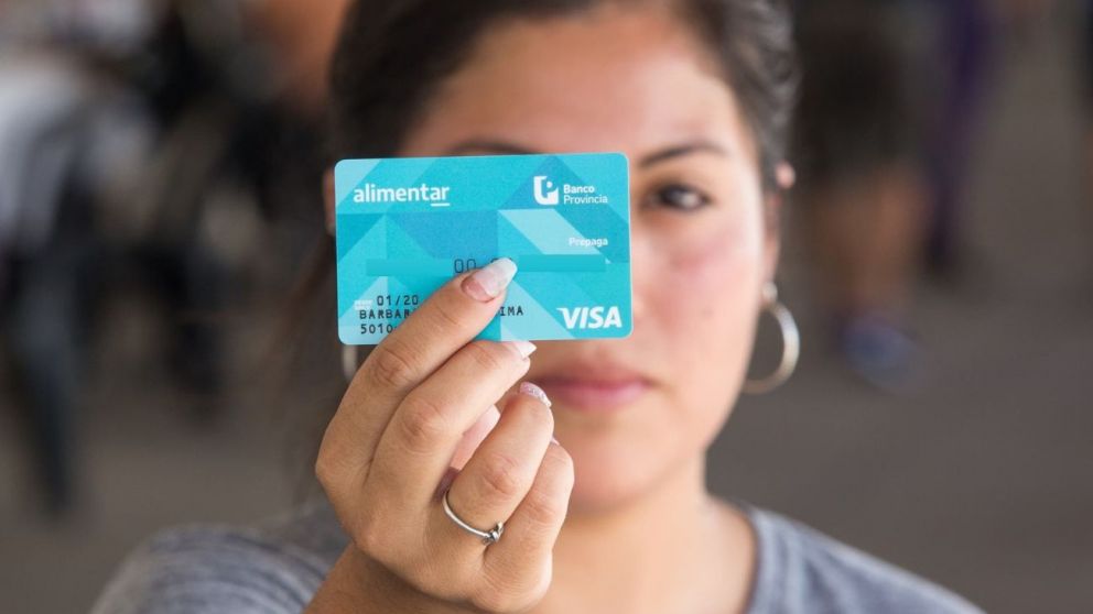 Chequeá que grupos pueden solicitar la Tarjeta Alimentar 2024