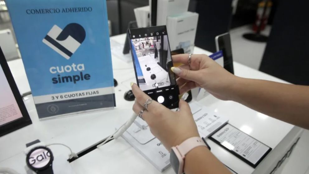 Buena noticia para el consumo: baja la tasa de interés de Cuota Simple