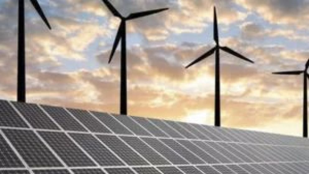  Se tratan de 29 parques solares y 19 de generaci�n e�lica. Adem�s, algunos proyectos prev�n inversiones en la expansi�n de las redes de transmisi�n el�ctrica nacional.