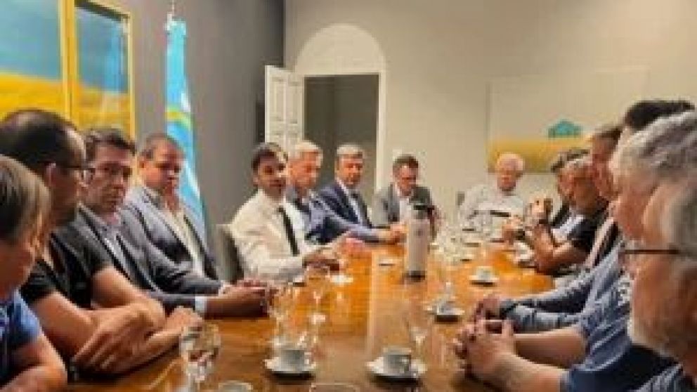 Nuclea a representantes de 18 plantas de distintas ciudades de la provincia, entre ellas Comodoro Rivadavia, Puerto Madryn, Trelew y Rawson. Tiene por objeto afrontar las ante la industria pesquera en la jurisdicción patagónica.