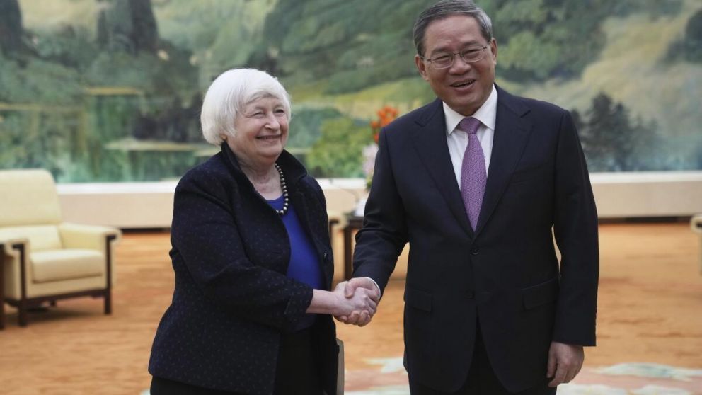 Yellen y el primer ministro chino, Li Qiang