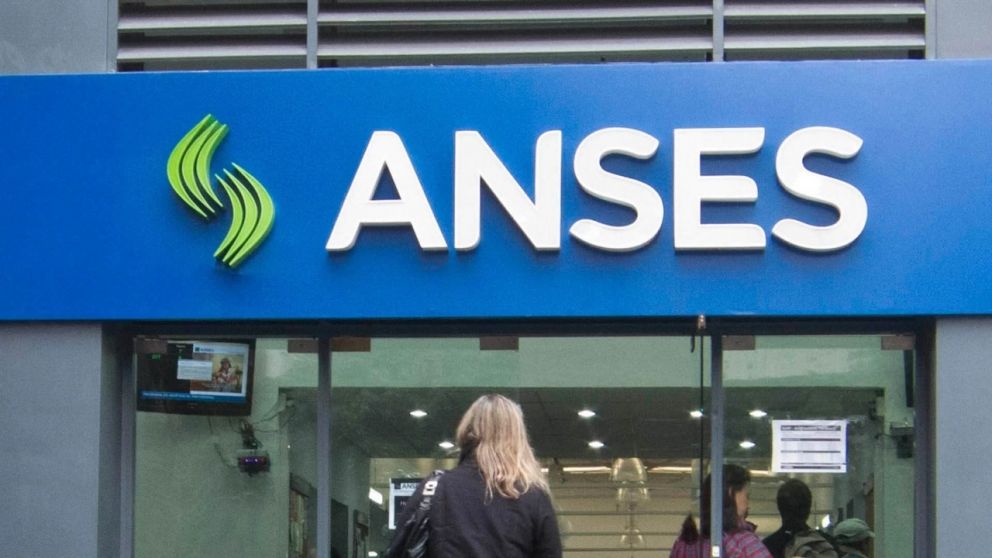 ¿Cuándo cobran los jubilados de Anses?