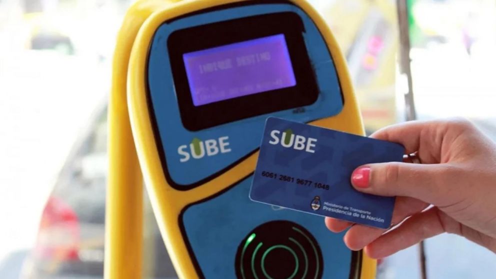 Sin SUBE, desde hoy aumenta el precio del boleto de colectivos y trenes