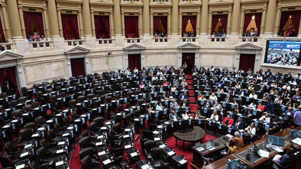 Cu�nto cobran diputados y senadores