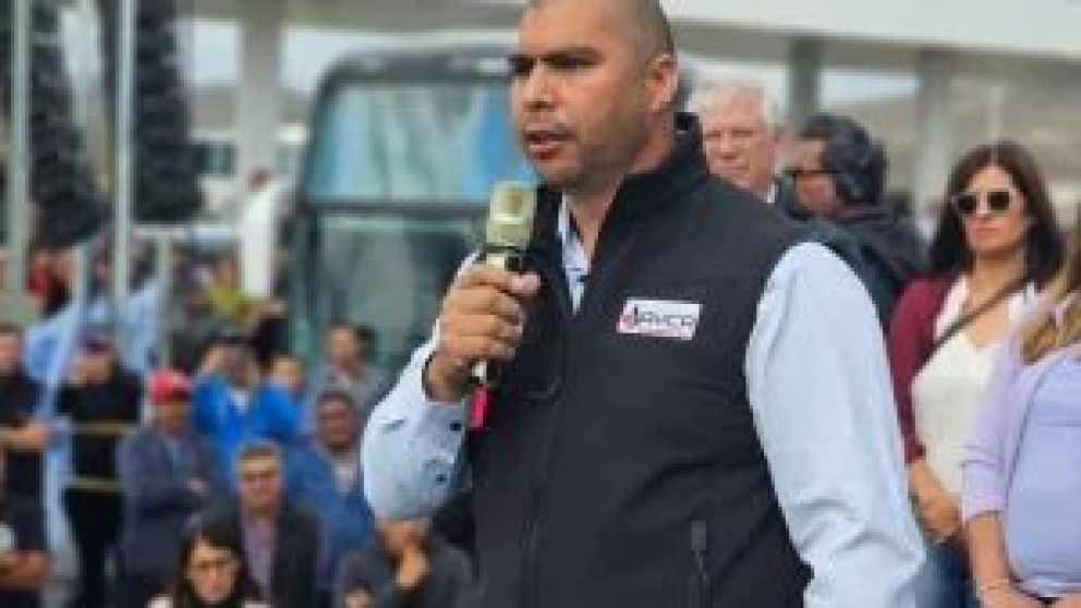 El secretario general del Sindicato Petrolero, Gas Privado, Energías Renovables (SIPGER), encabezó la asamblea de la Zona Norte de la provincia de Santa Cruz en donde buscó llevar tranquilidad a los trabajadores por el anuncio de despidos por parte de la