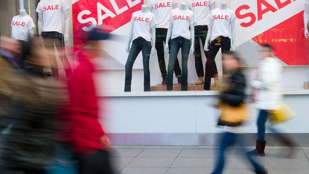Los cambios de temporada son propicios para las ofertas, que se potencian por la caida de consumo