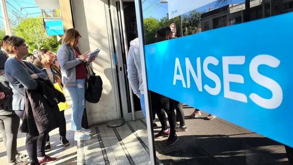 Anses paga una ayuda de 200 mil pesos a un grupo determinado.