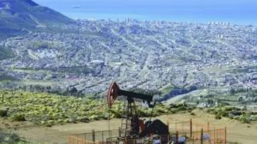  La iniciativa, anunciada por el intendente Othar Macharasvhili en su discurso de apertura de sesiones ordinarias en el Concejo Deliberante de esa localidad, busca identificar y cuantificar los pasivos ambientales generados por la actividad hidrocarbur�fe