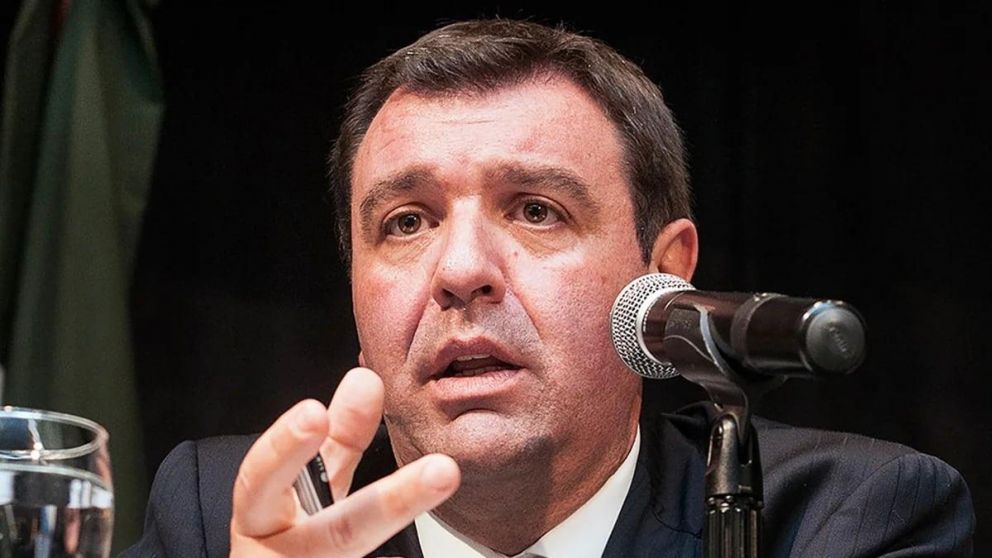 Milei propuso al juez federal Ariel Lijo y al jurista Manuel García-Mansilla para cubrir dos vacantes en la Corte Suprema
