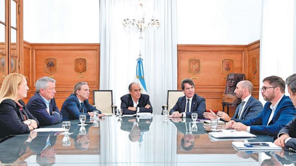 El bloque de Pichetto se sumó al diálogo y mejora la perspectiva oficialista en Diputados