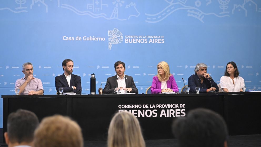 Kicillof le respondió a Milei, quien instó a la rebelión fiscal en Provincia.