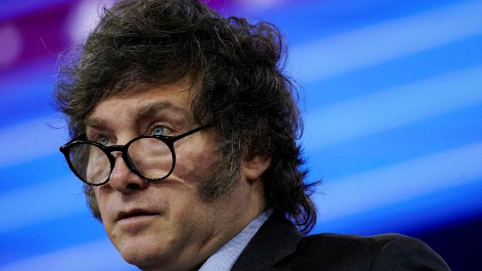"Ha llegado el momento de que la clase política decida de qué lado de la historia quiere quedar", sostiene el escrito