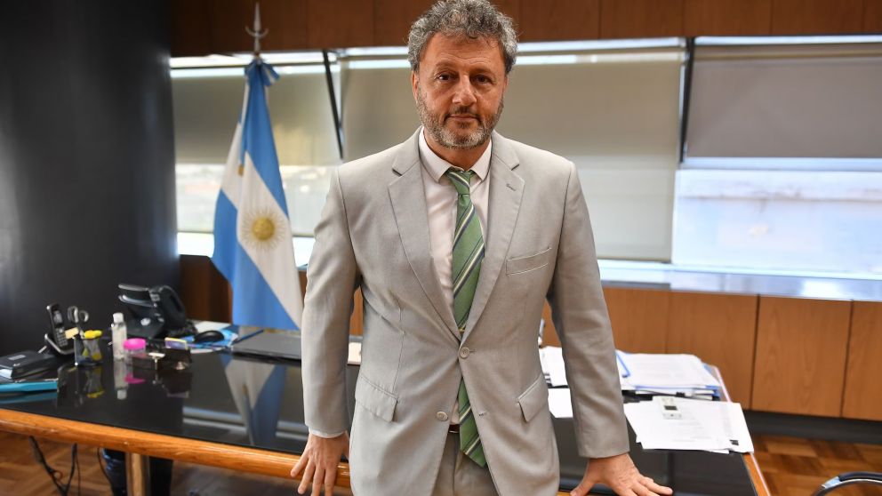 El presidente Javier Milei confirm� el despido de Omar Yas�n