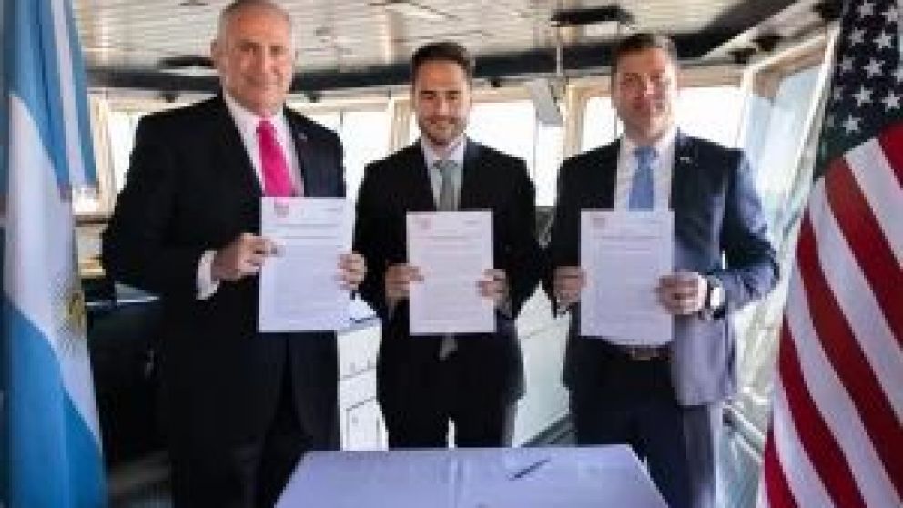 El acuerdo representa un compromiso mutuo para el intercambio de información, conocimientos y recursos en áreas cruciales como el mantenimiento de la navegación, la gestión ambiental y el desarrollo de infraestructura portuaria.