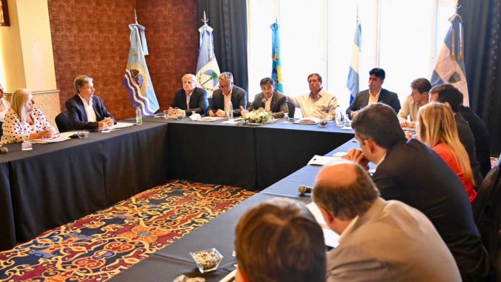 Los gobernadores mantuvieron un encuentro en la provincia de Chubut.
