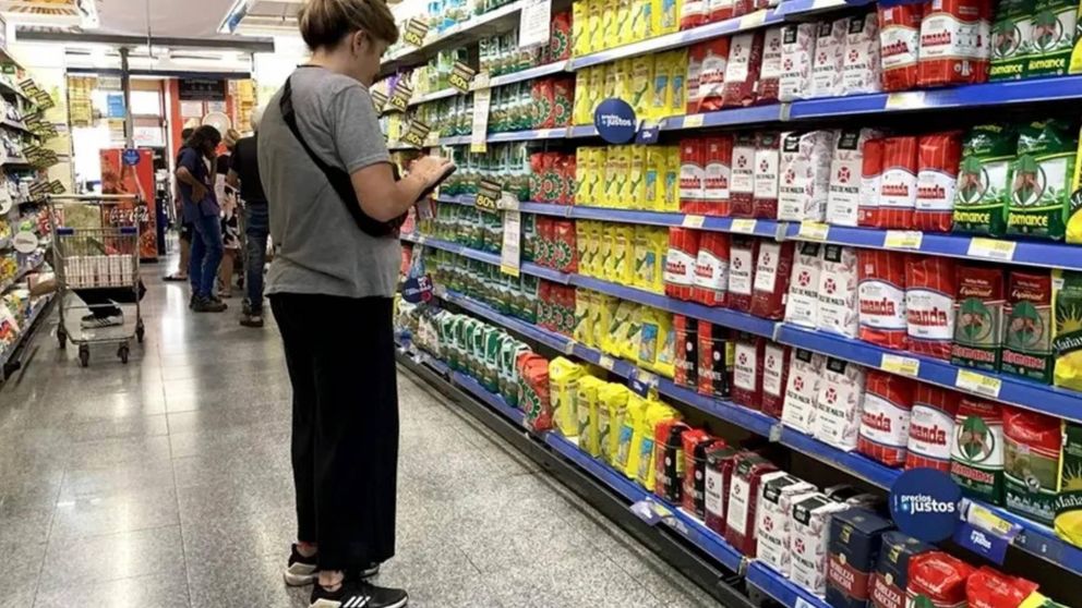Alimentos y bebidas no alcohólicas subió un 14,7%, por encima del promedio