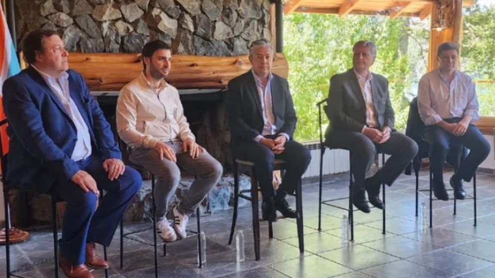 Los gobernadores de la Patagonia se reúnen y definen una estrategia común