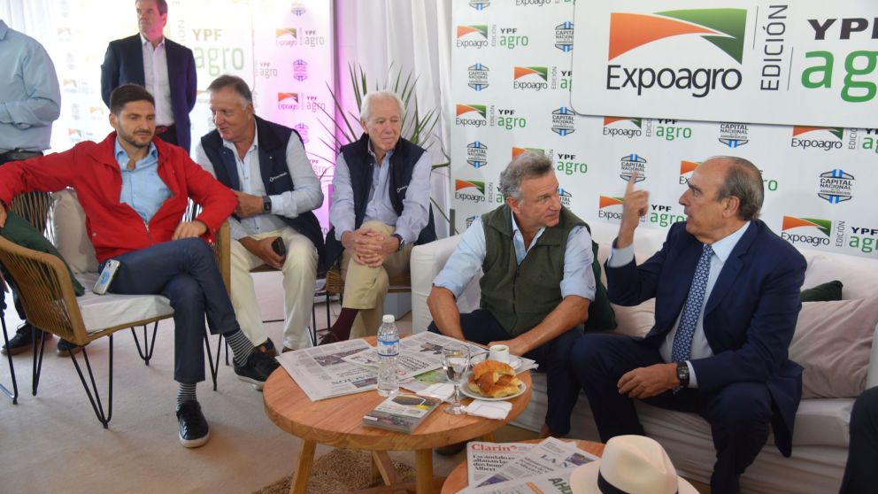 El Gobierno promete eliminar las retenciones, pero las provincias presionan con el capítulo fiscal
