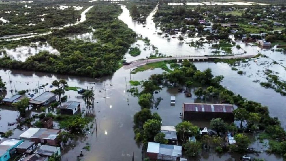 Un fuerte temporal generó destrozos en la provincia de Corrientes