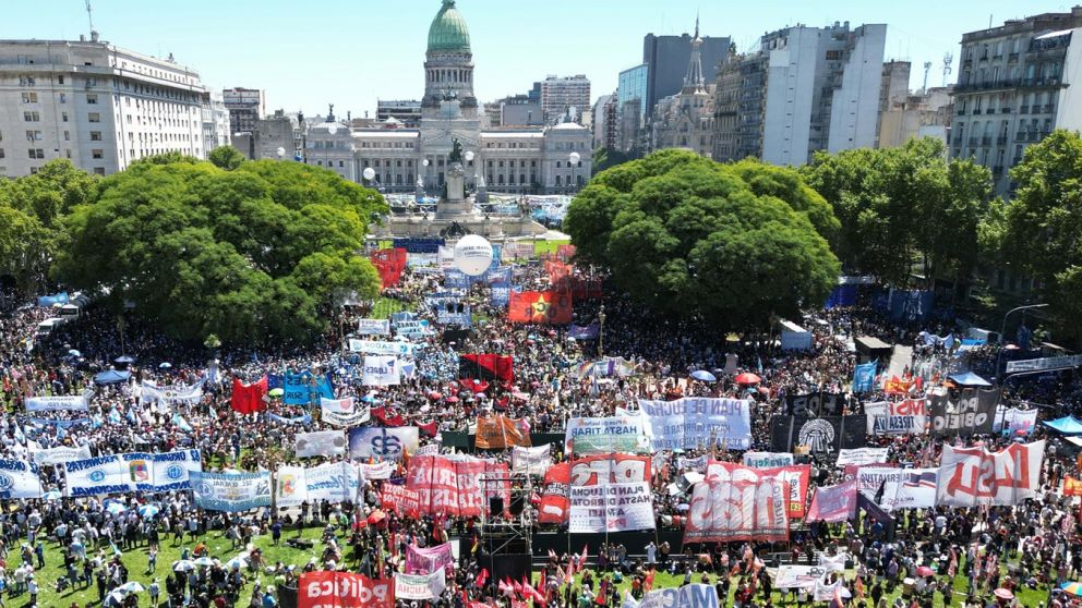Frente al ajuste las centrales sindicales asumen que habrá otro paro general