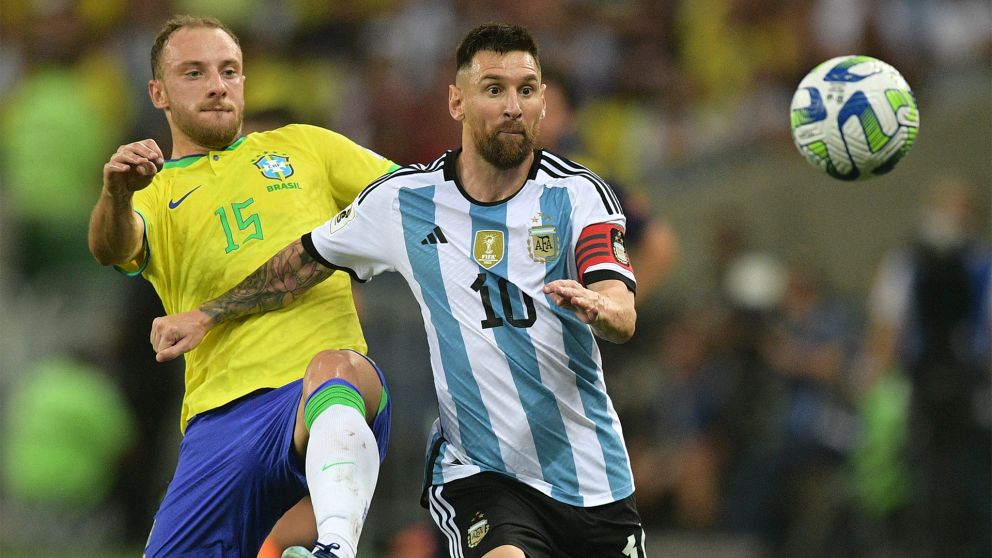 Scaloni dio la lista: Messi a la cabeza y primera citación para el Colo Barco