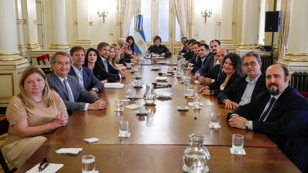 Javier Milei citó a su bloque de diputados