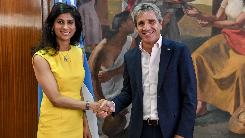 FMI: Gita Gopinath tuvo su tercer encuentro con Caputo