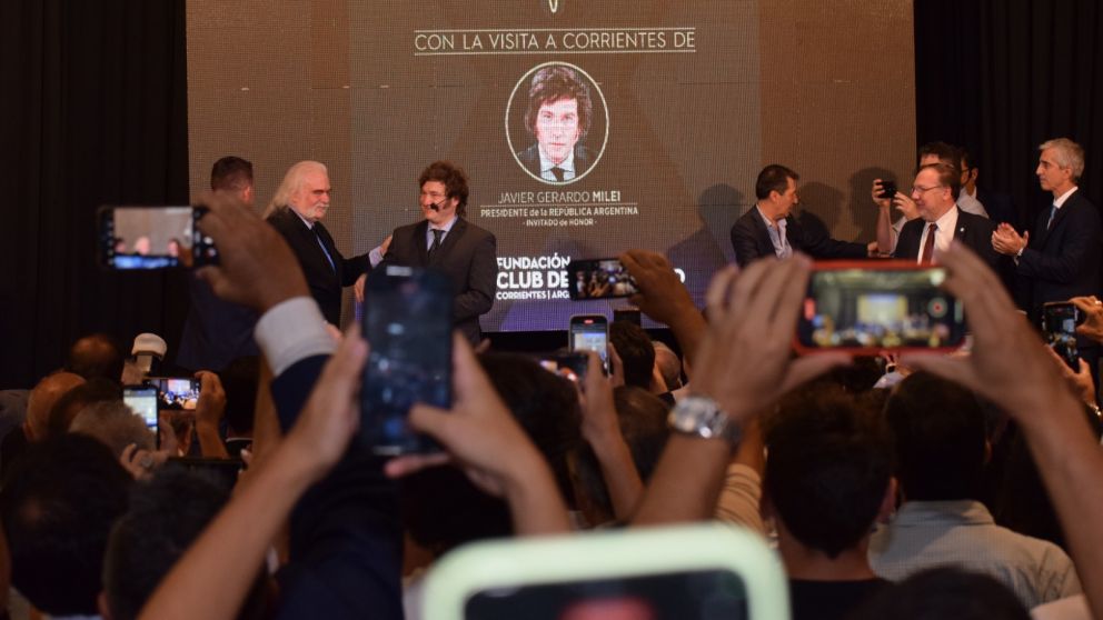 Javier Milei estuvo en Corrientes en el regreso de sus visitas a las provincias (Foto: Gentileza Diario El Libertador de Corrientes/ Para Grupo Crónica)